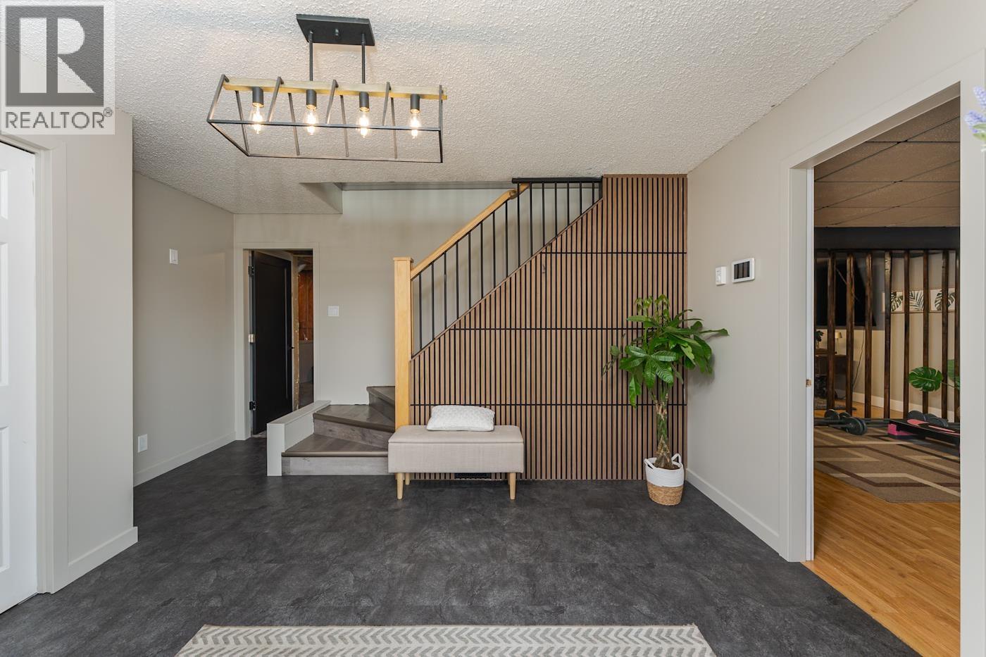 276 MORAN CRESCENT - 27
