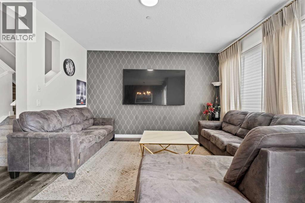 22 Howse Mount NE - 23