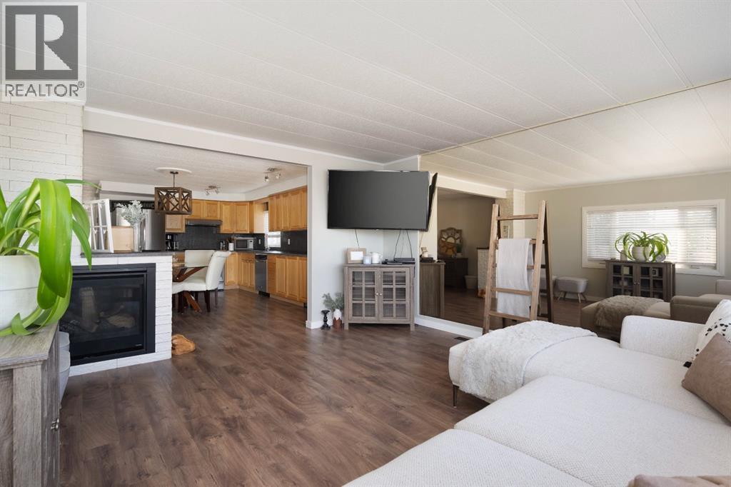 240 Grandview Crescent - 11
