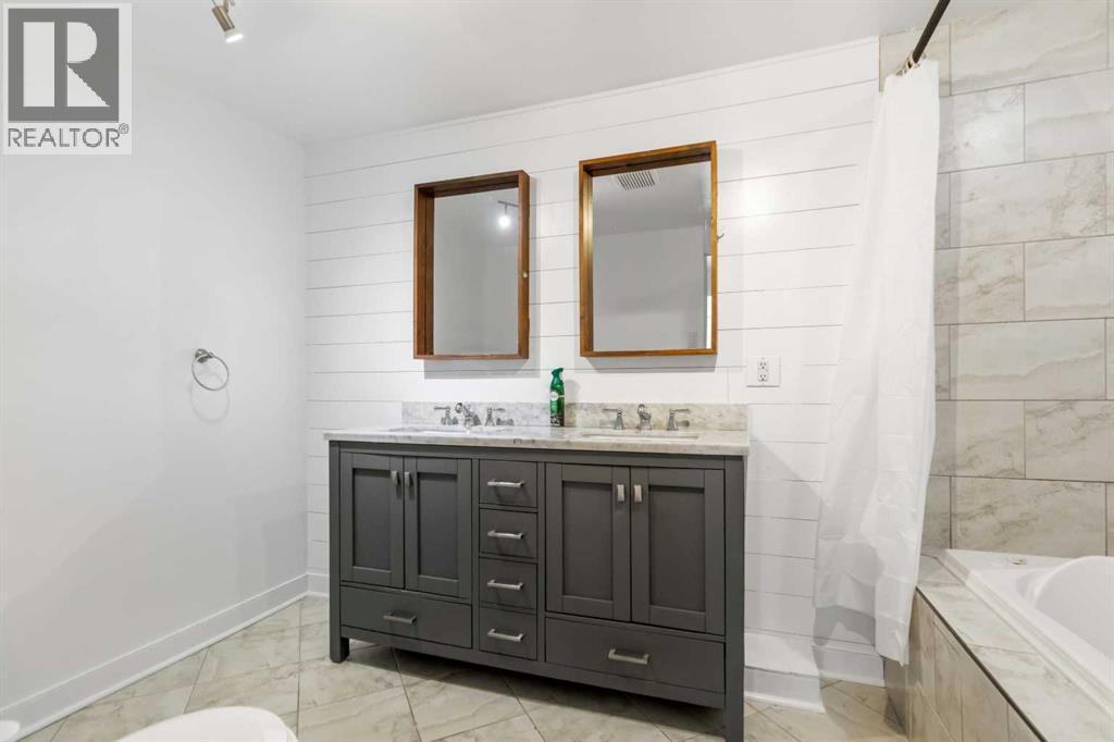240 Grandview Crescent - 20