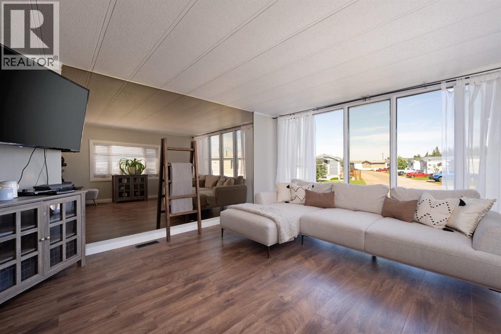 240 Grandview Crescent - 12