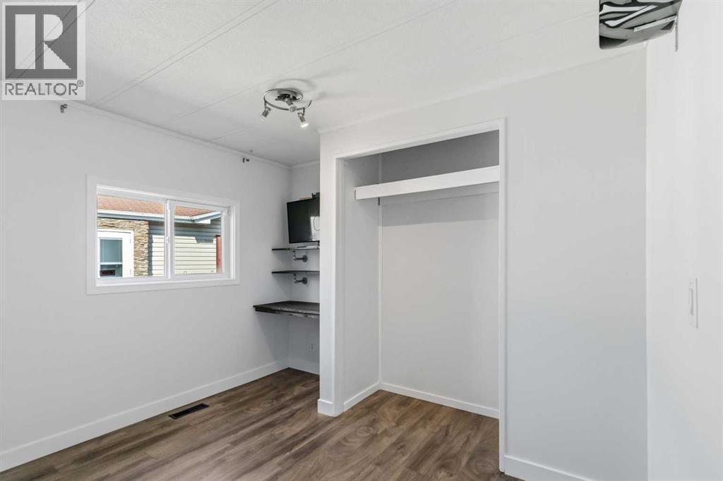 240 Grandview Crescent - 21