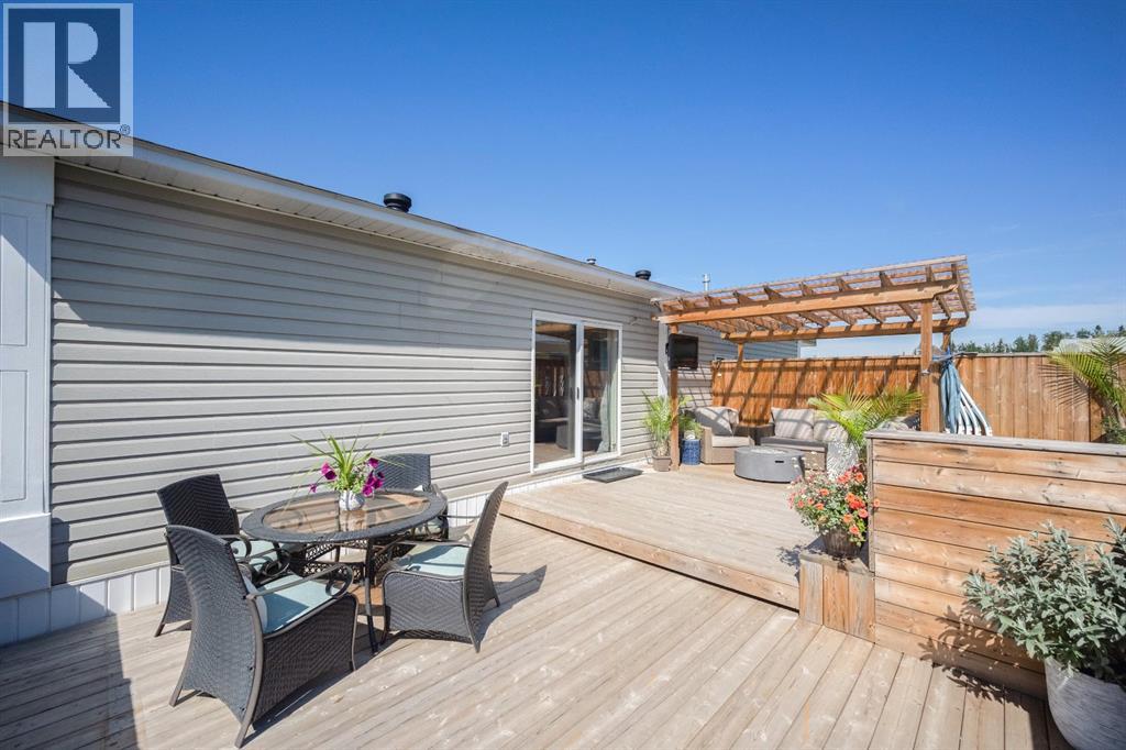 240 Grandview Crescent - 34
