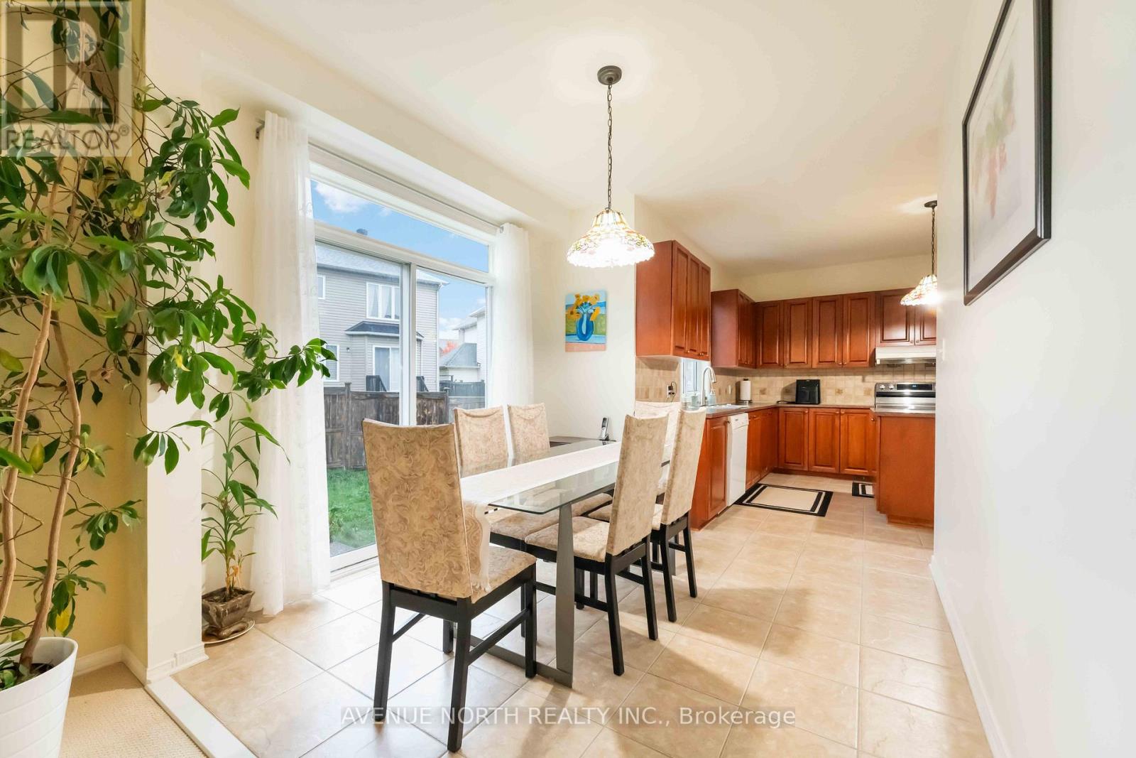 23 HEARTHSTONE PLACE - 11