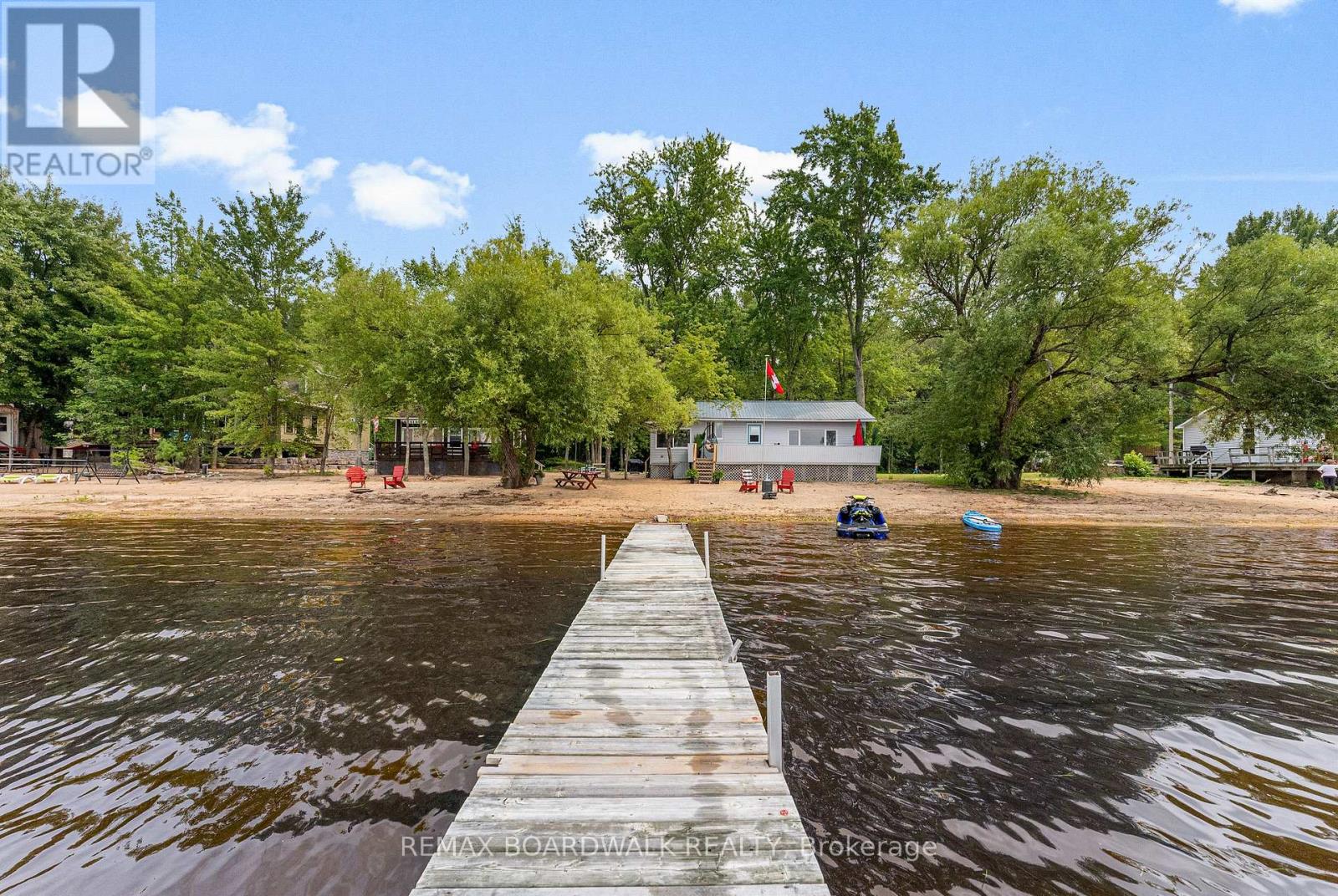 391 LEAVOY LANE - 16