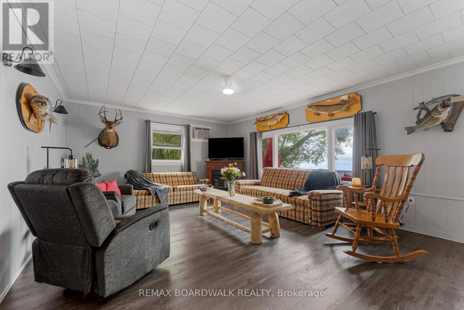 391 LEAVOY LANE - 31