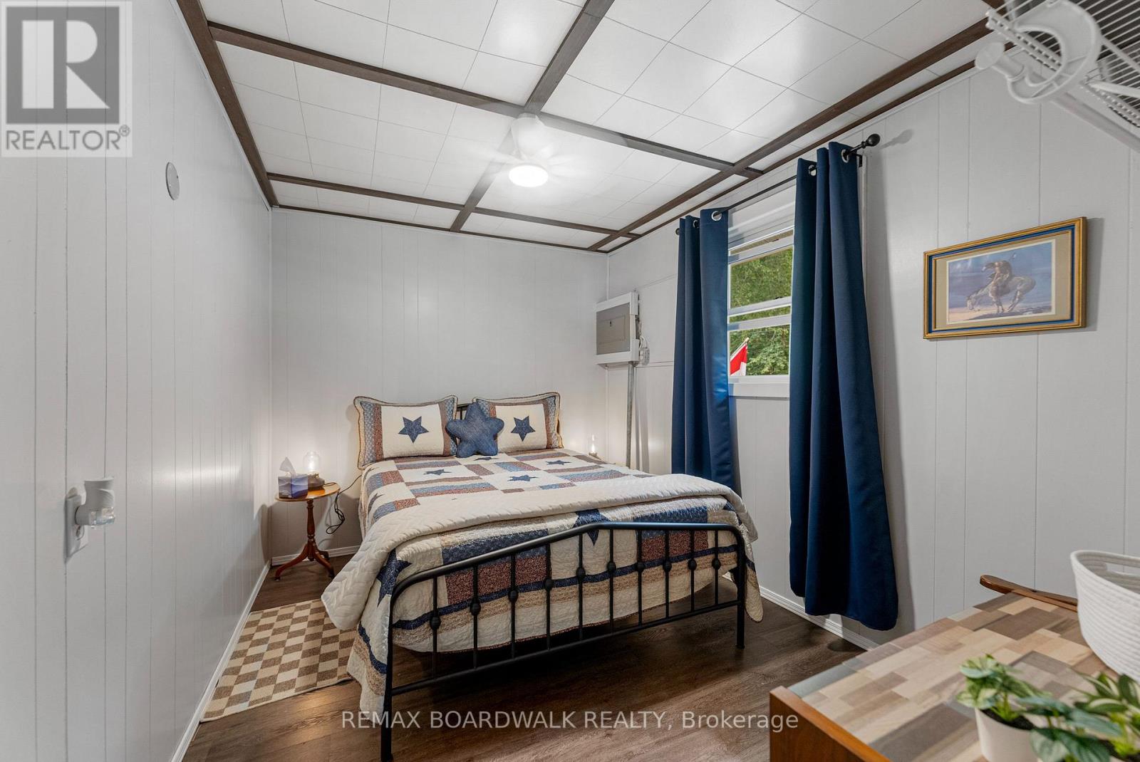 391 LEAVOY LANE - 34