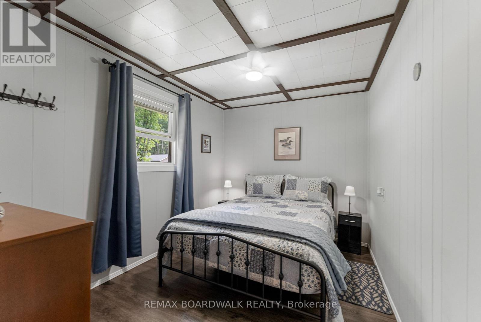 391 LEAVOY LANE - 36