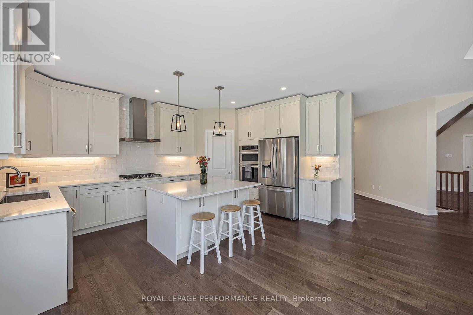 414 LONGWORTH AVENUE - 15