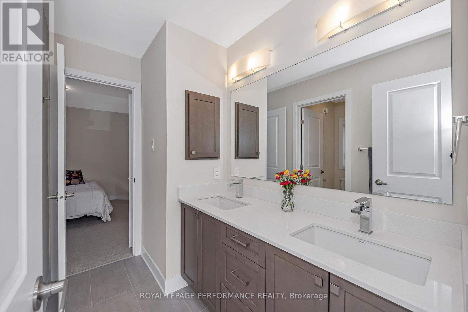 414 LONGWORTH AVENUE - 28
