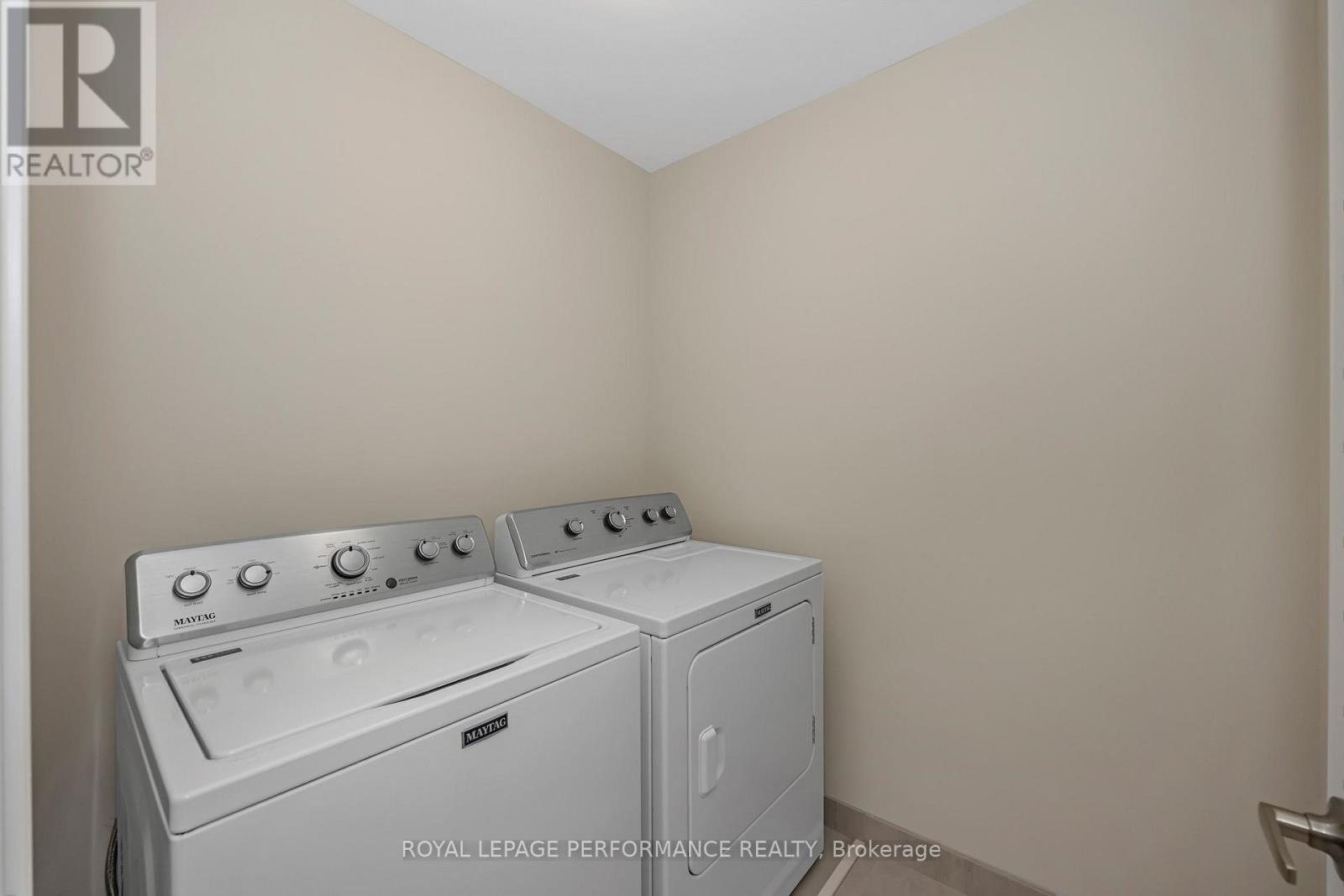 414 LONGWORTH AVENUE - 34