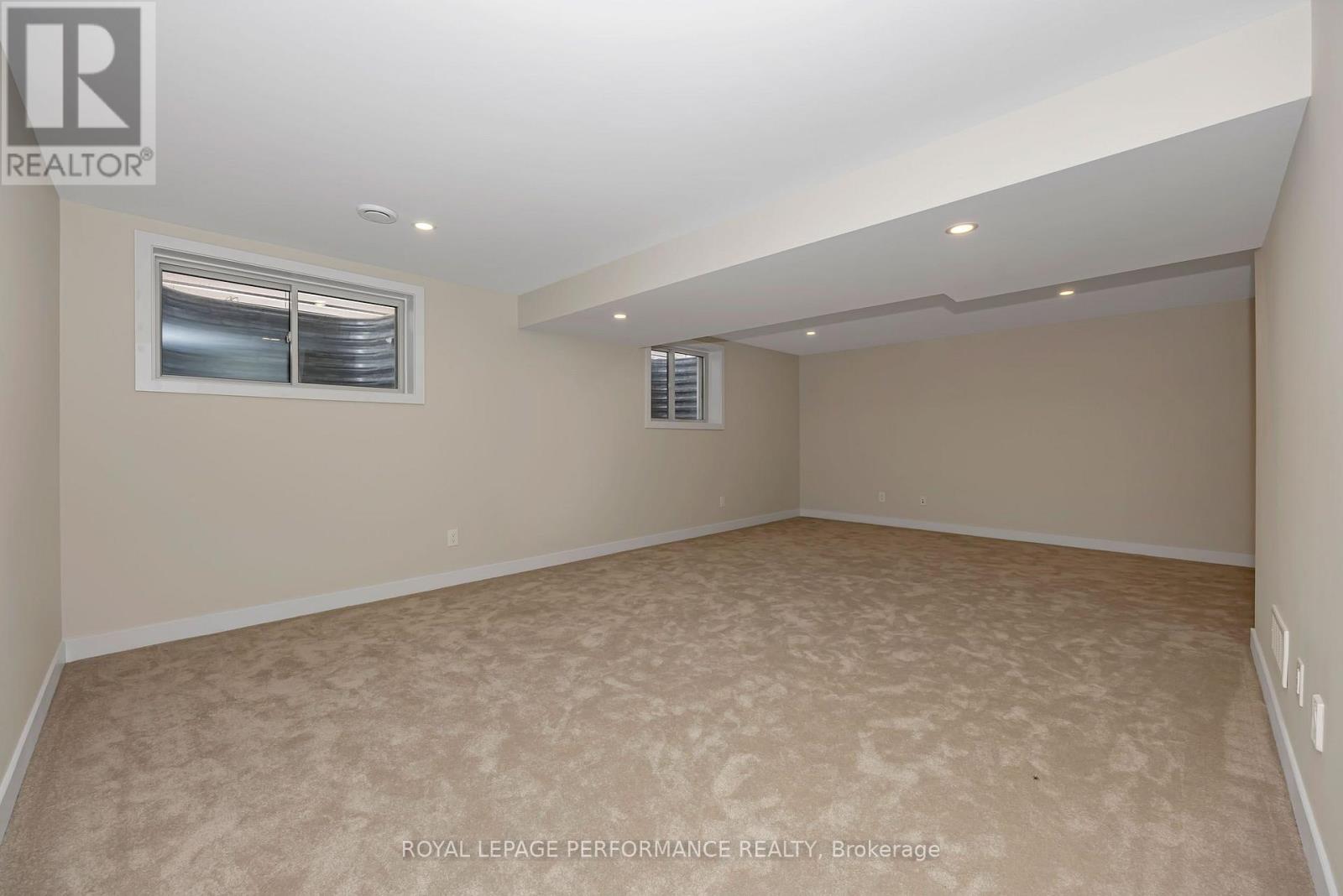 414 LONGWORTH AVENUE - 38