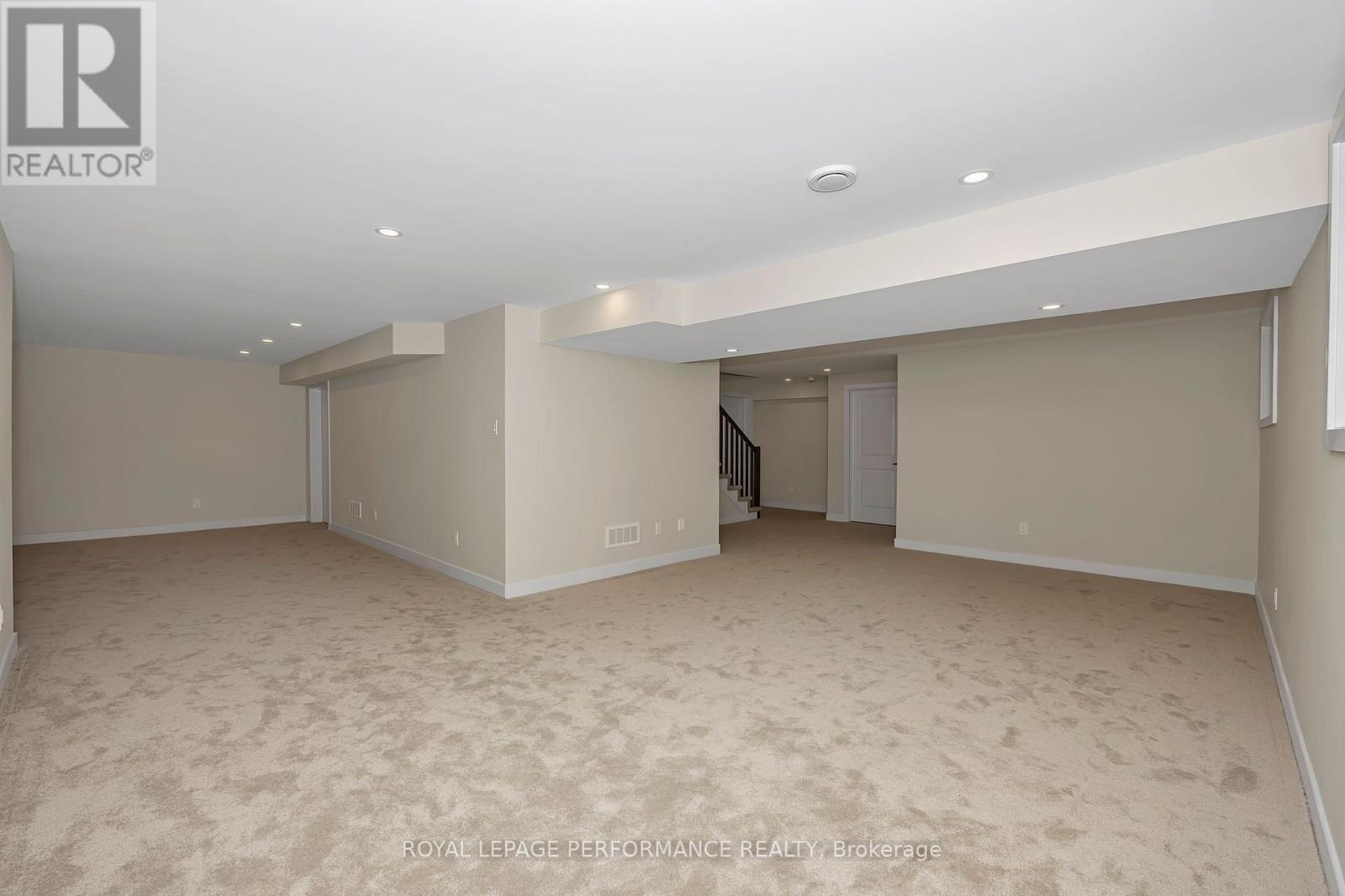 414 LONGWORTH AVENUE - 40