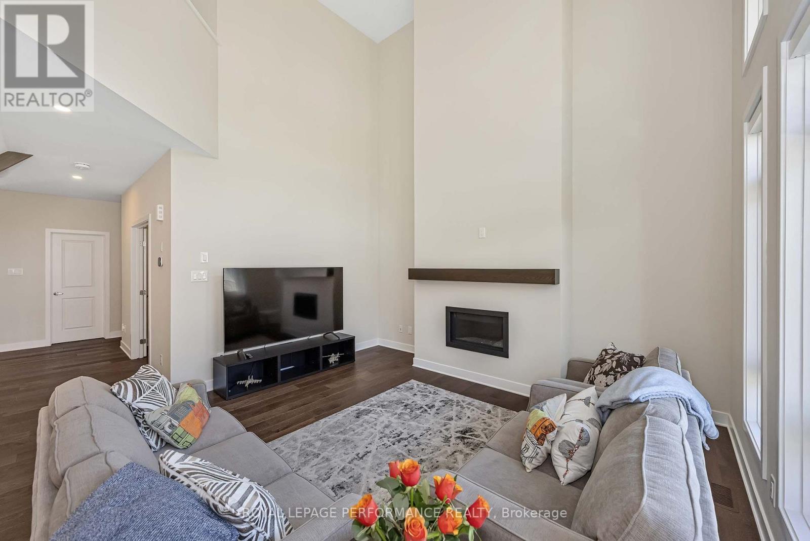 414 LONGWORTH AVENUE - 9