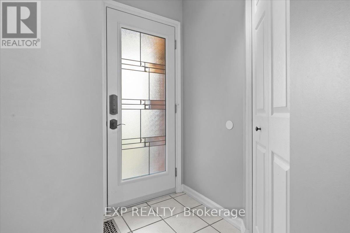 851 BEAUREGARD CRESCENT - 2