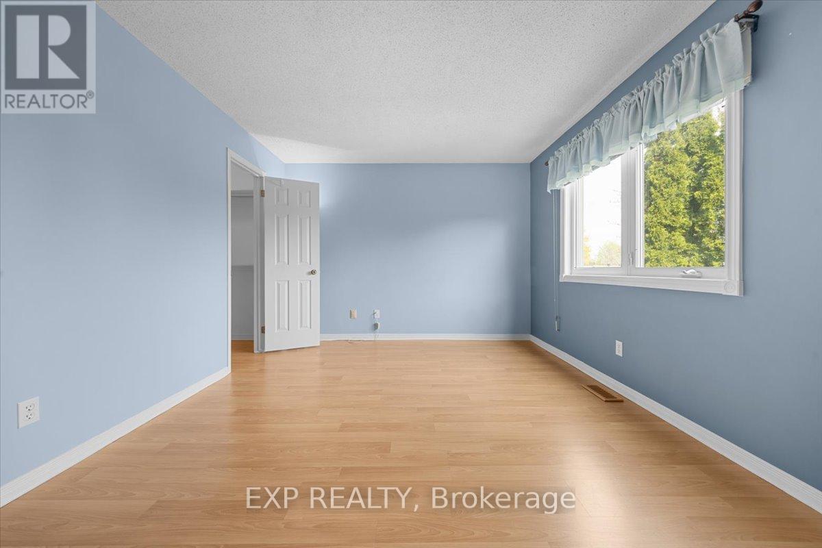 851 BEAUREGARD CRESCENT - 24
