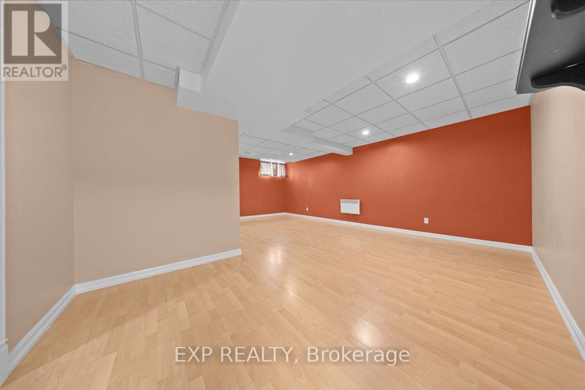 851 BEAUREGARD CRESCENT - 32