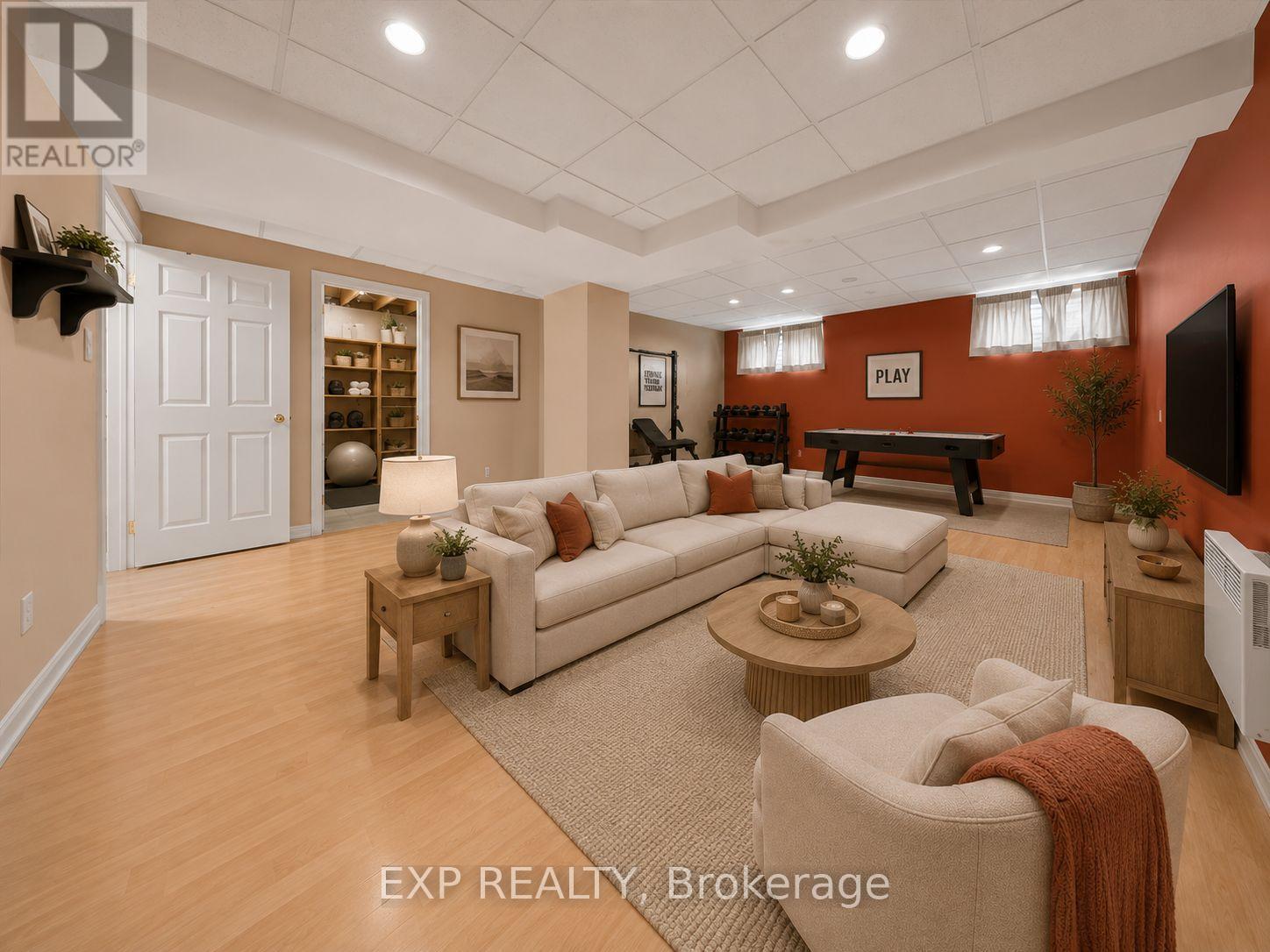 851 BEAUREGARD CRESCENT - 34