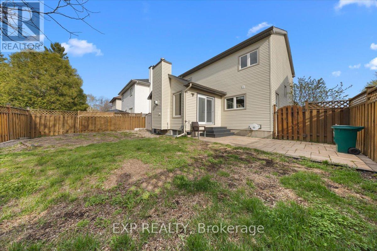 851 BEAUREGARD CRESCENT - 40