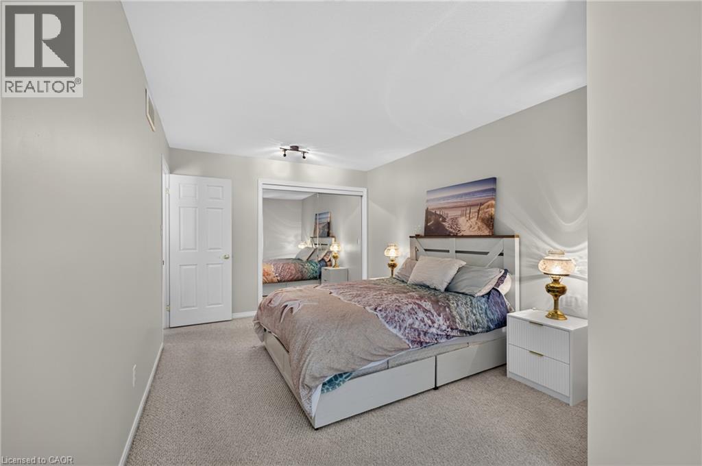95 TOVELL Drive - 20