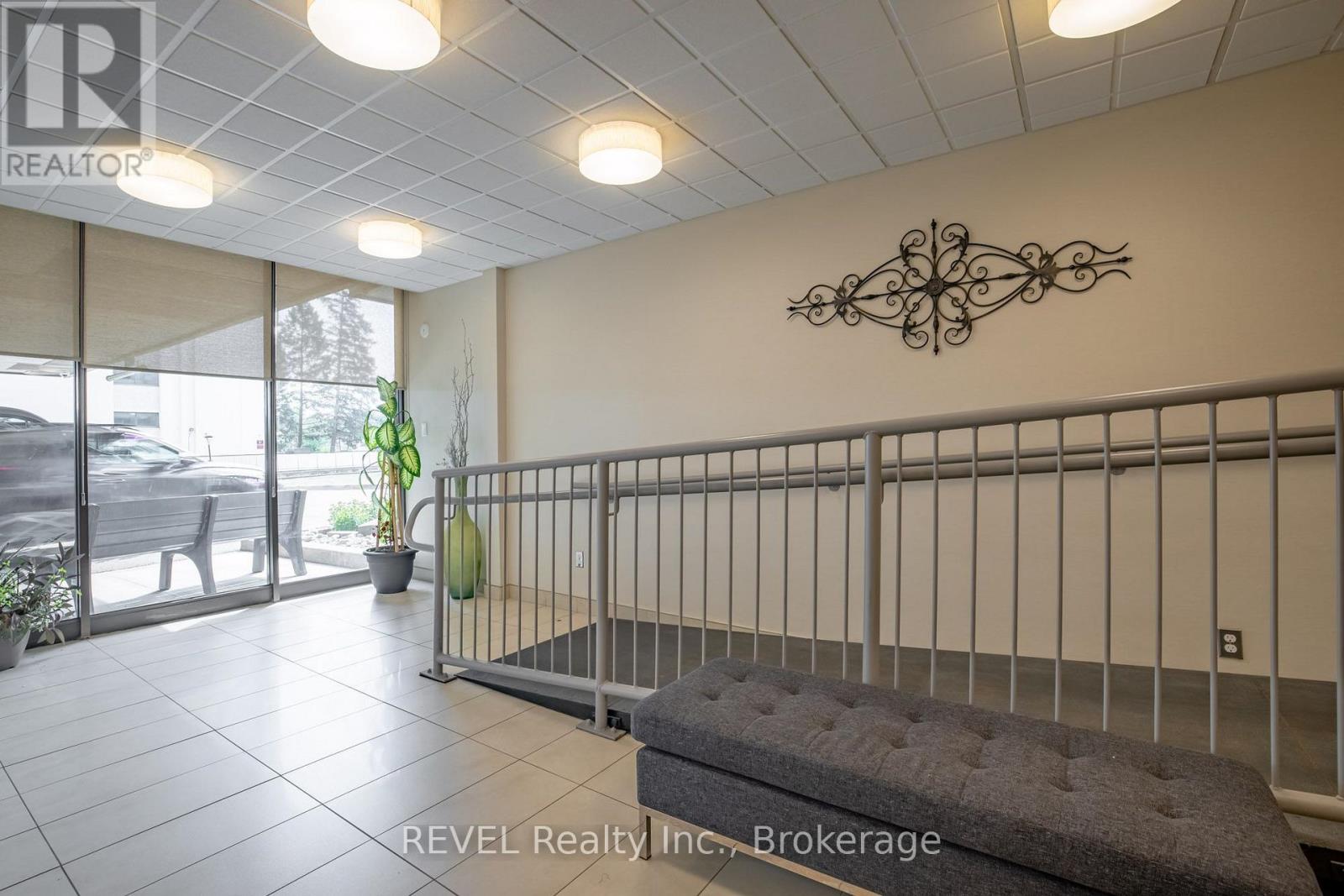 #809 215 GLENRIDGE AVENUE - 4