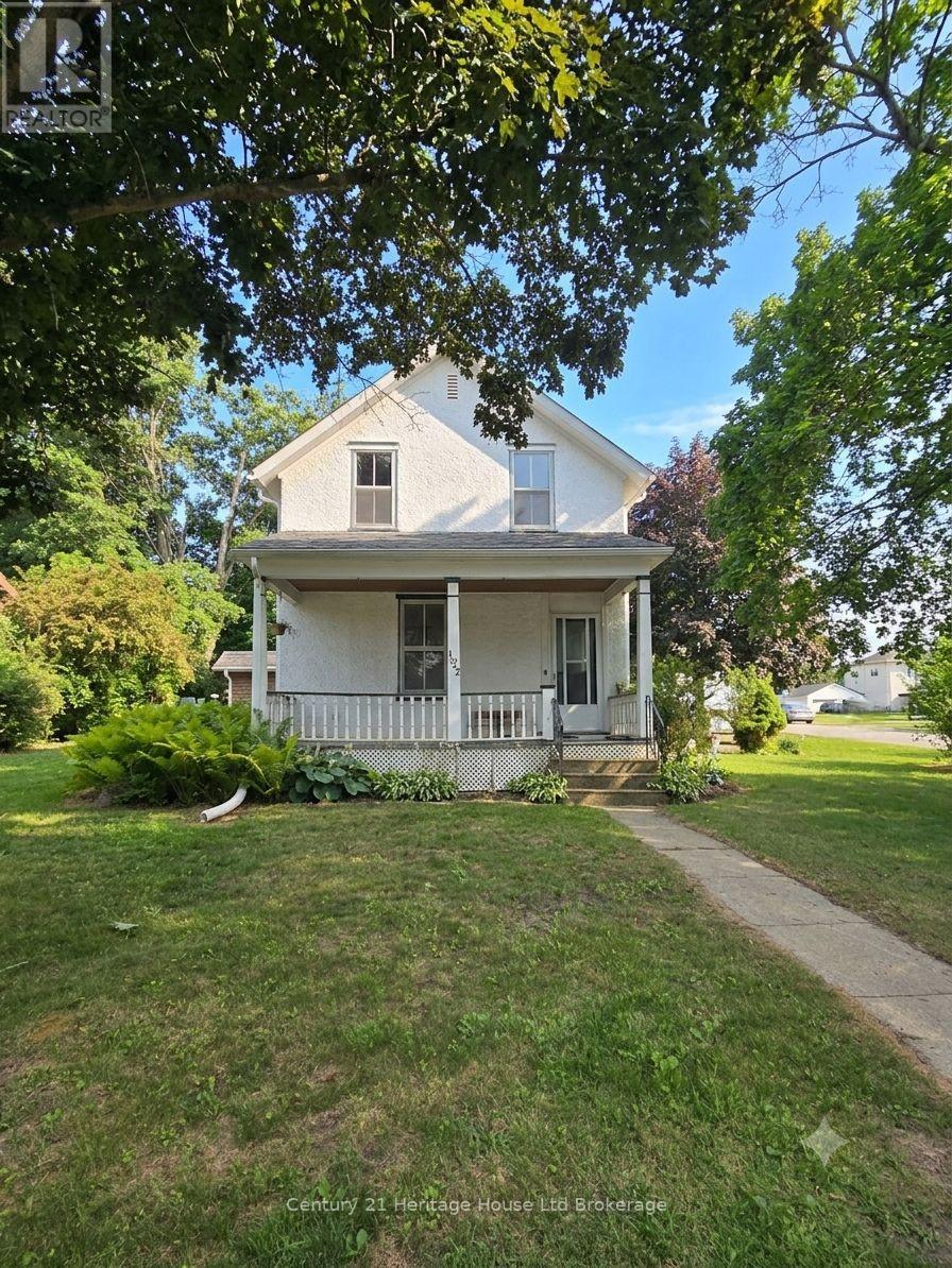 152 CHARLES STREET E - 1