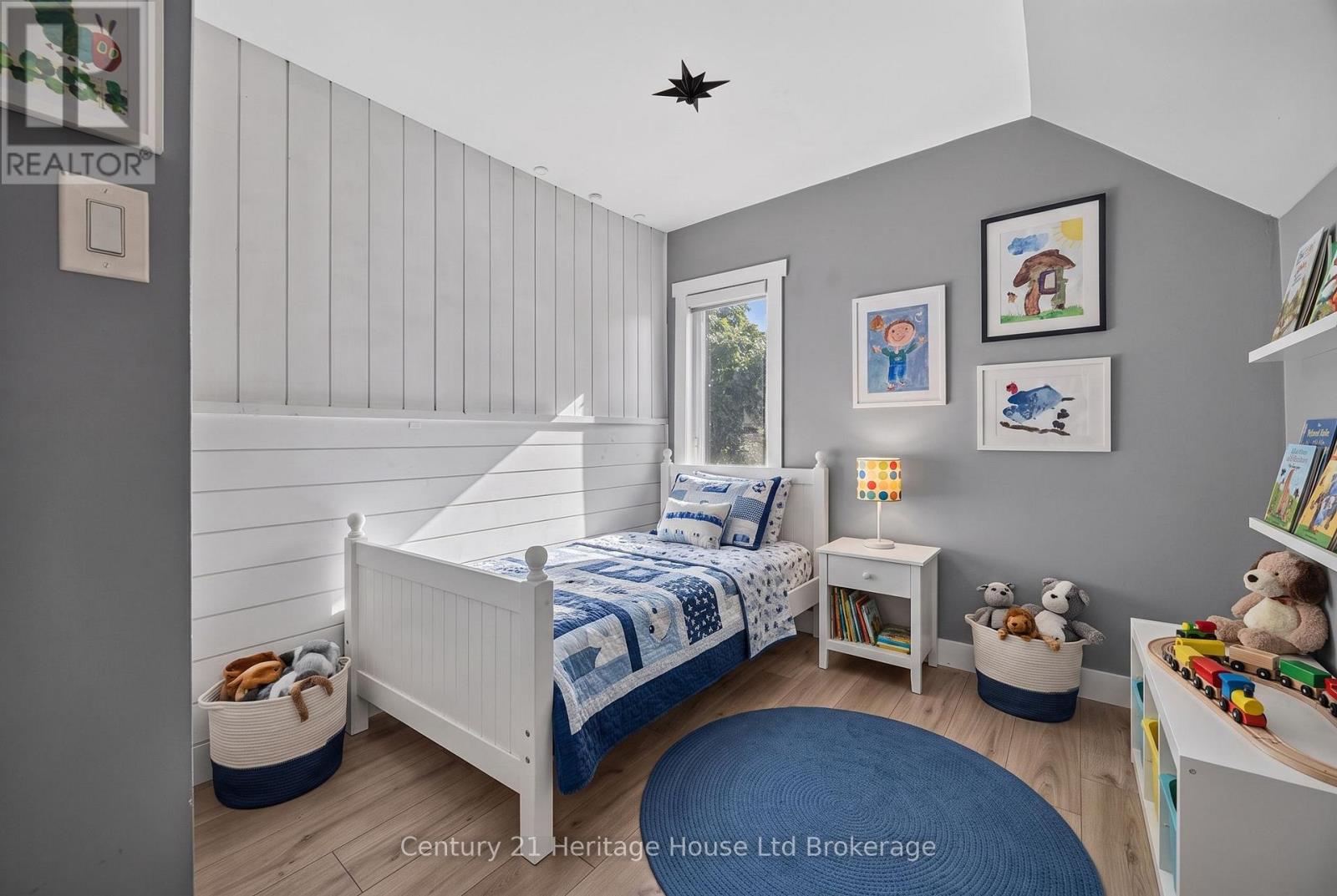 10 PEARL STREET - Image 20