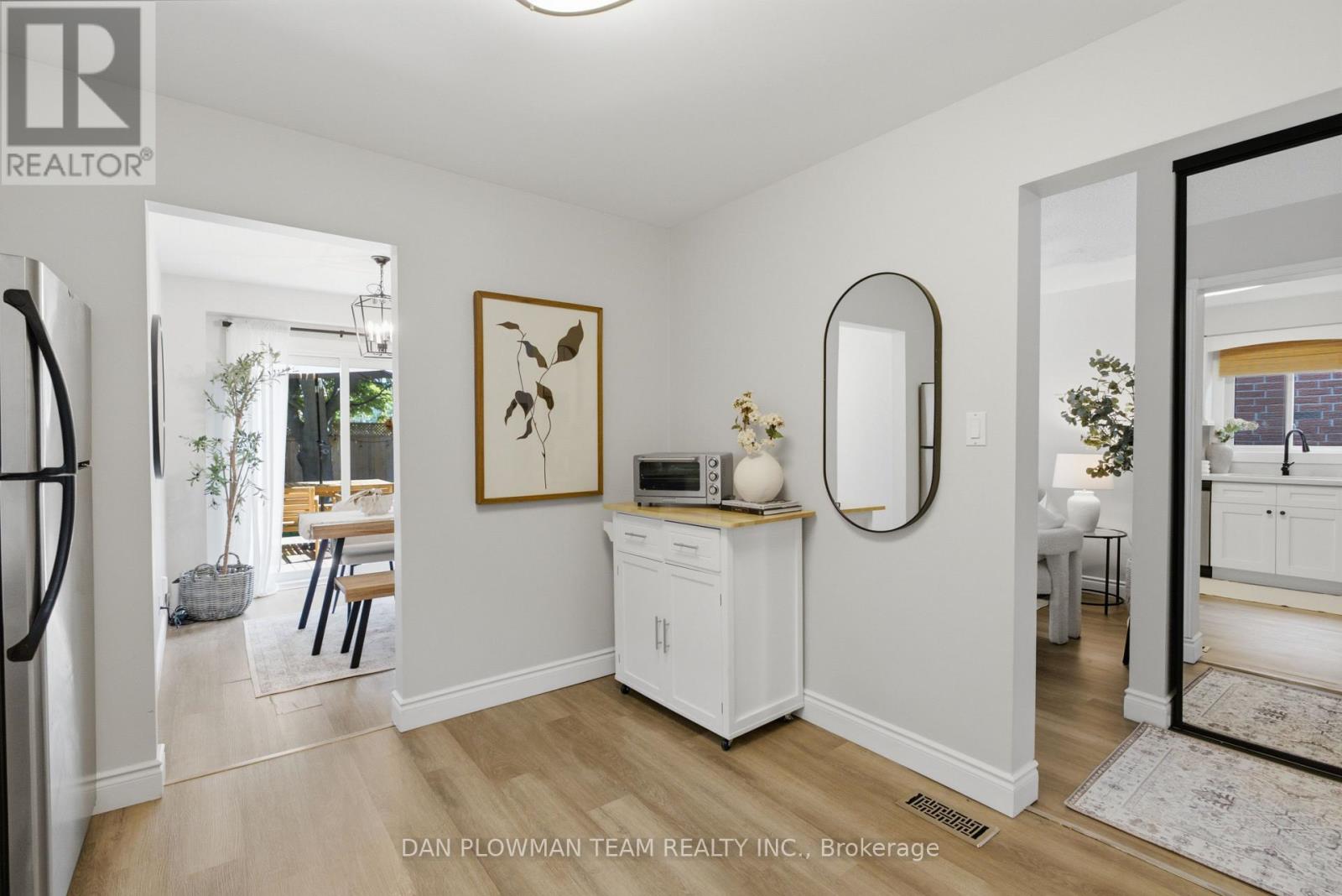 93 KIRBY CRESCENT - 11