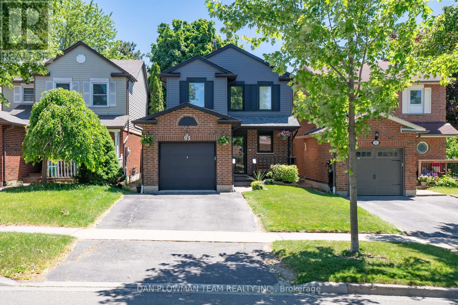 93 KIRBY CRESCENT - 2
