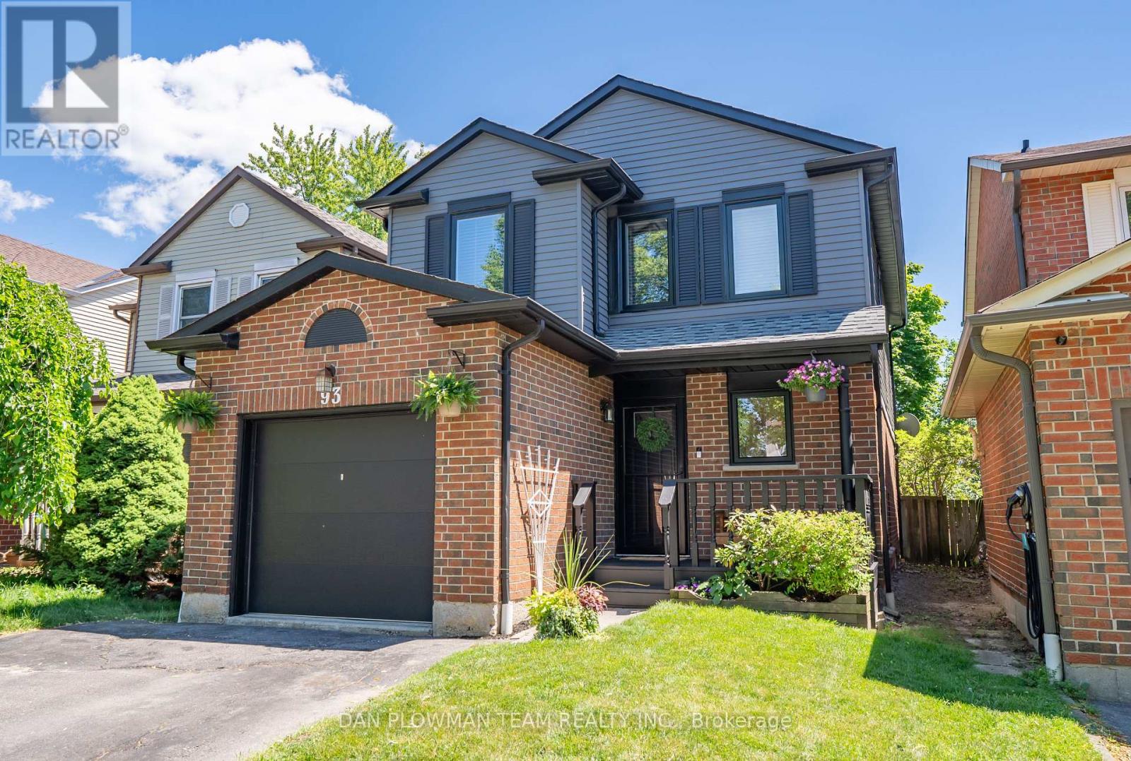 93 KIRBY CRESCENT - 3