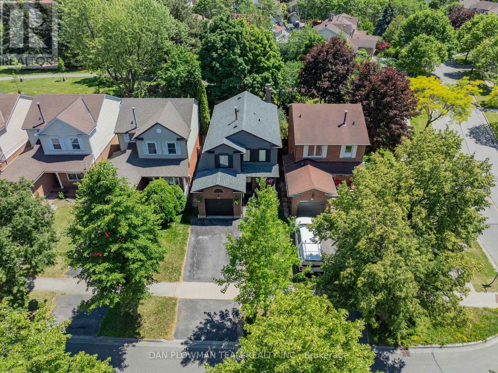 93 KIRBY CRESCENT - 32