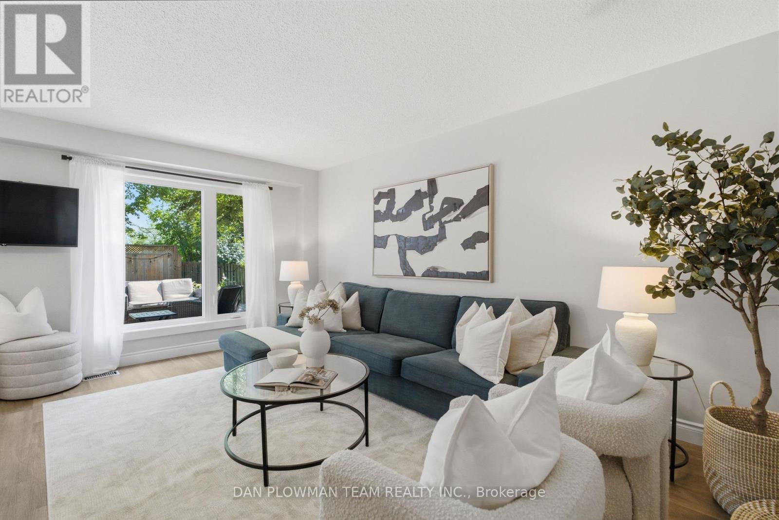 93 KIRBY CRESCENT - 5
