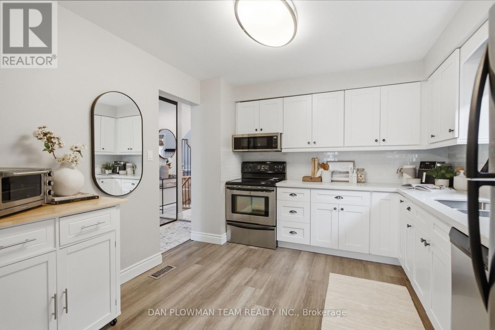 93 KIRBY CRESCENT - 9