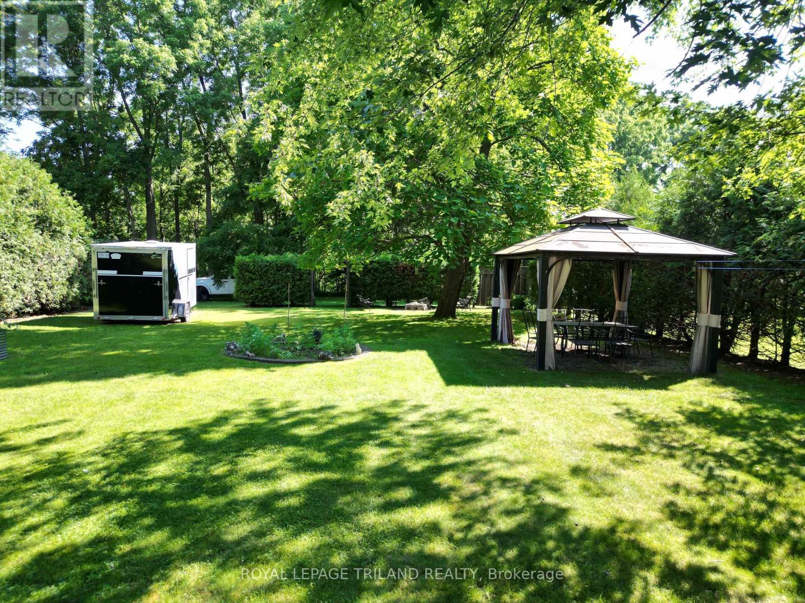 177 FURNIVAL ROAD - Image 25