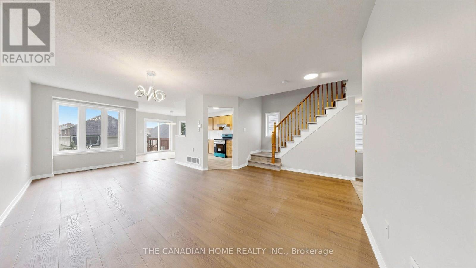 31 LAURENDALE AVENUE - 19
