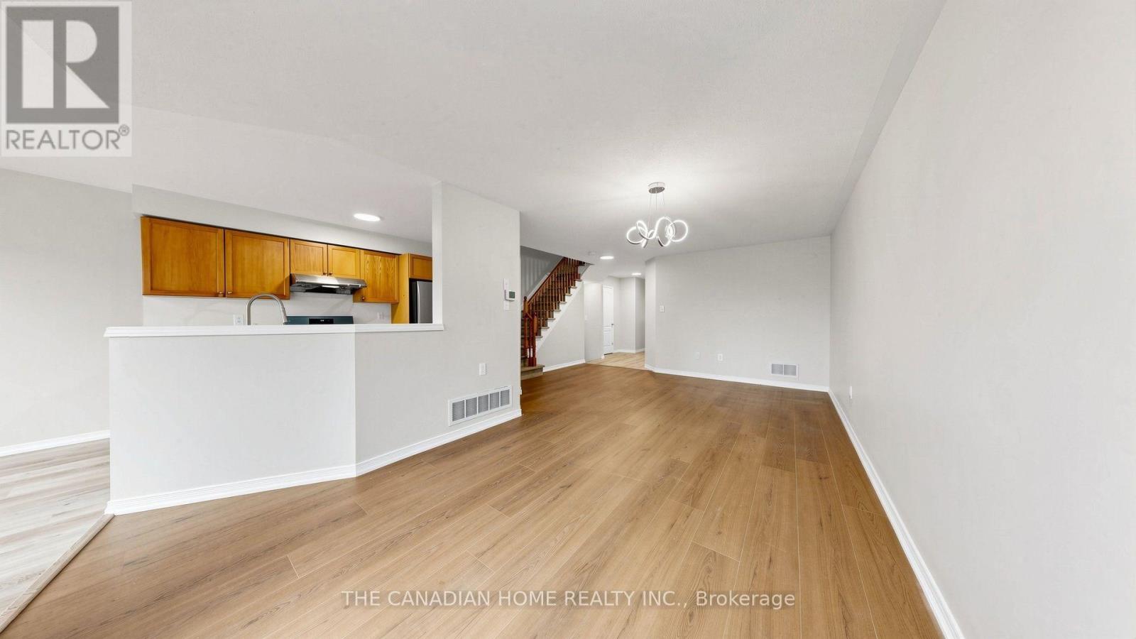 31 LAURENDALE AVENUE - 20