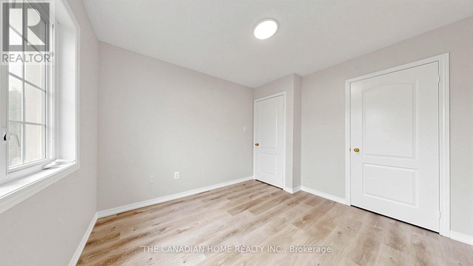 31 LAURENDALE AVENUE - 37
