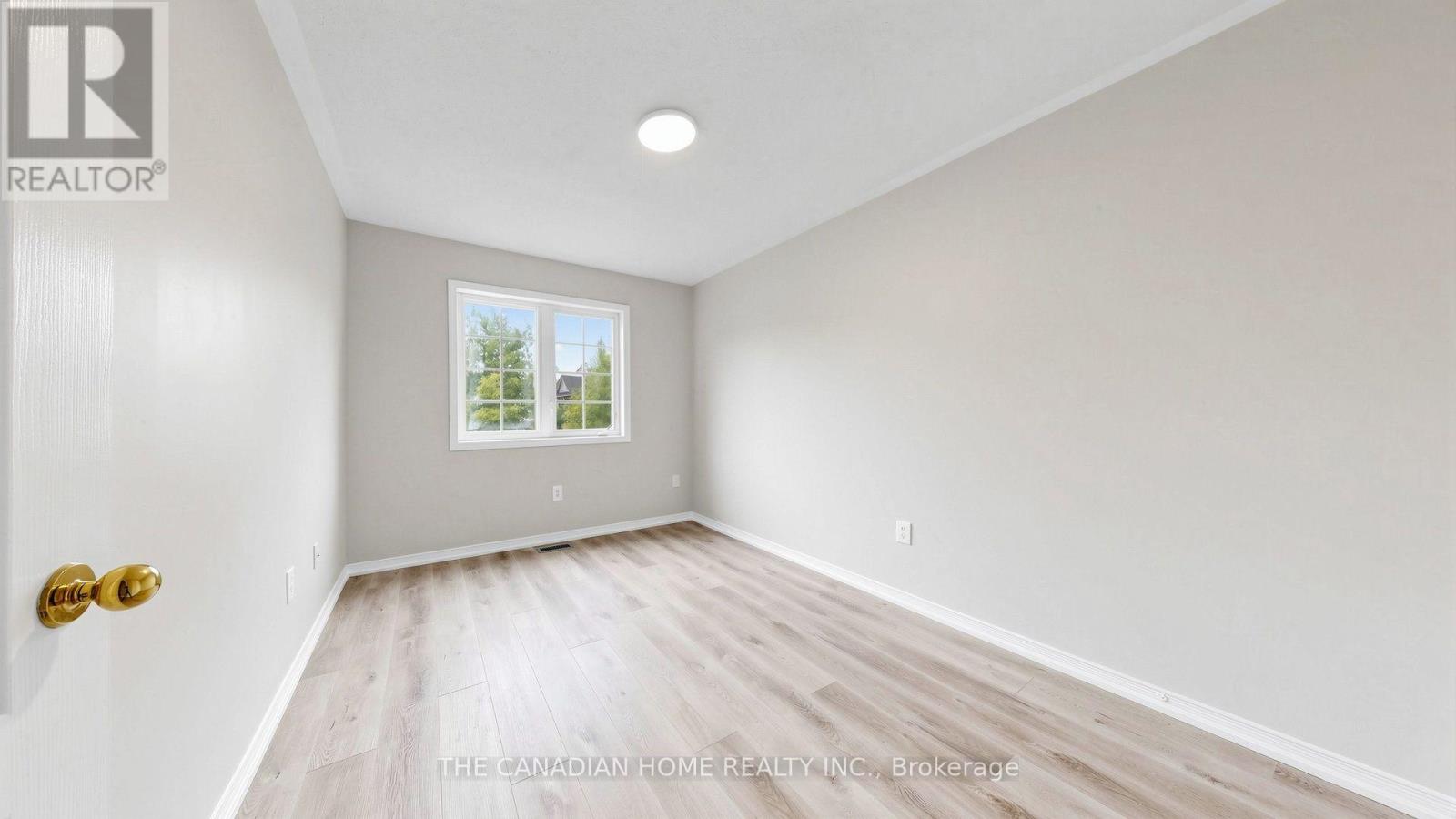 31 LAURENDALE AVENUE - 40