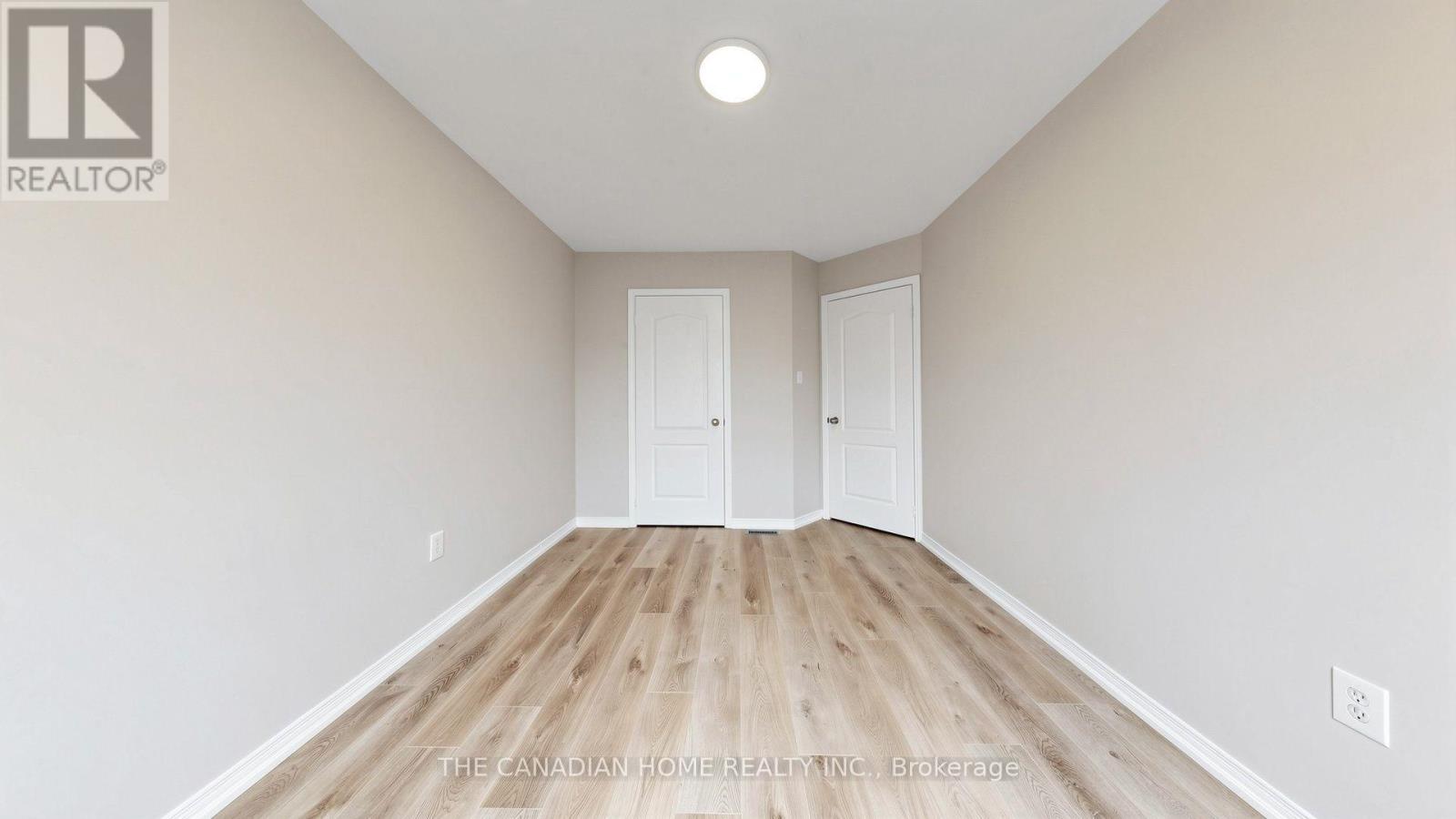 31 LAURENDALE AVENUE - 42