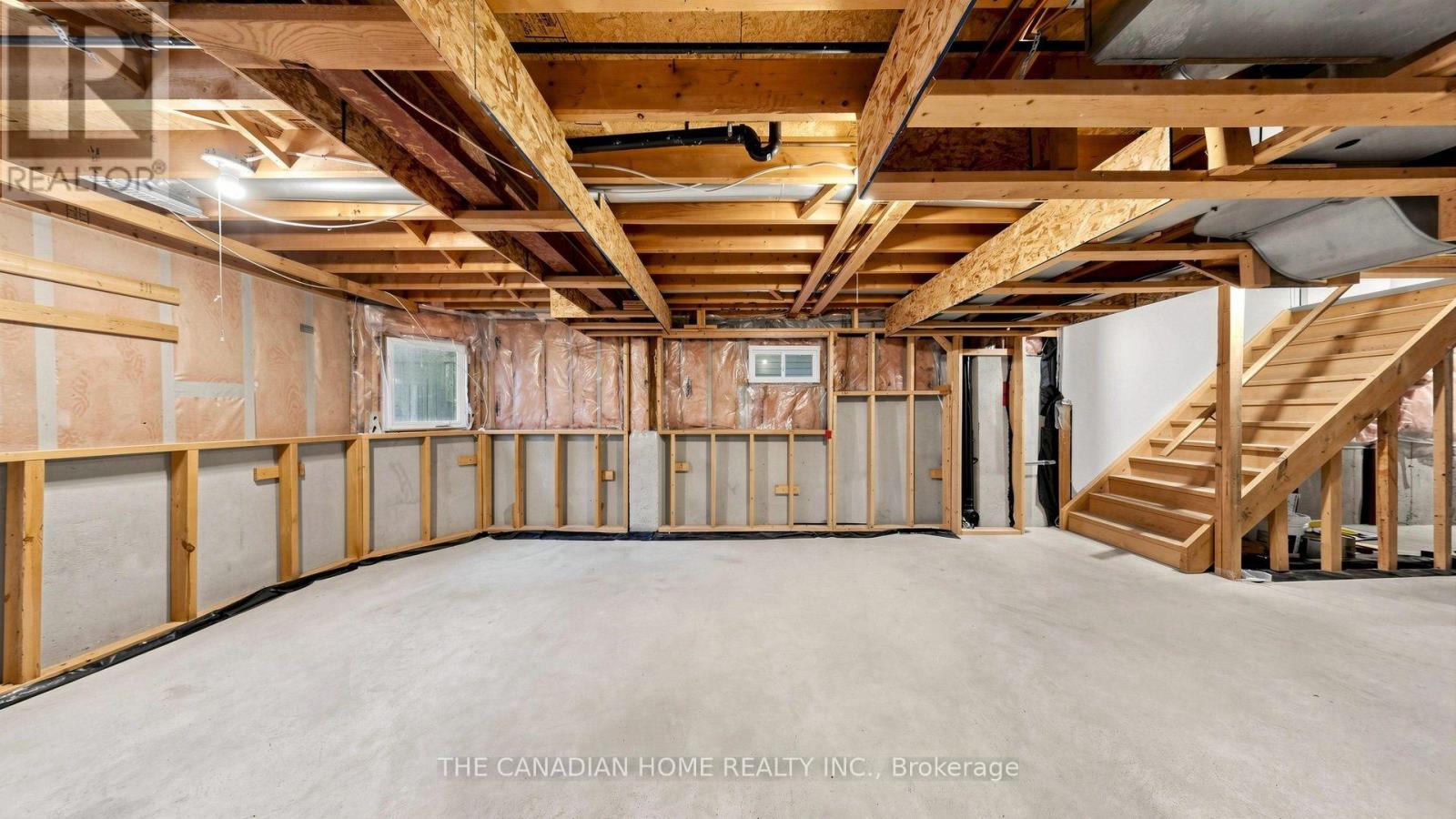 31 LAURENDALE AVENUE - 45