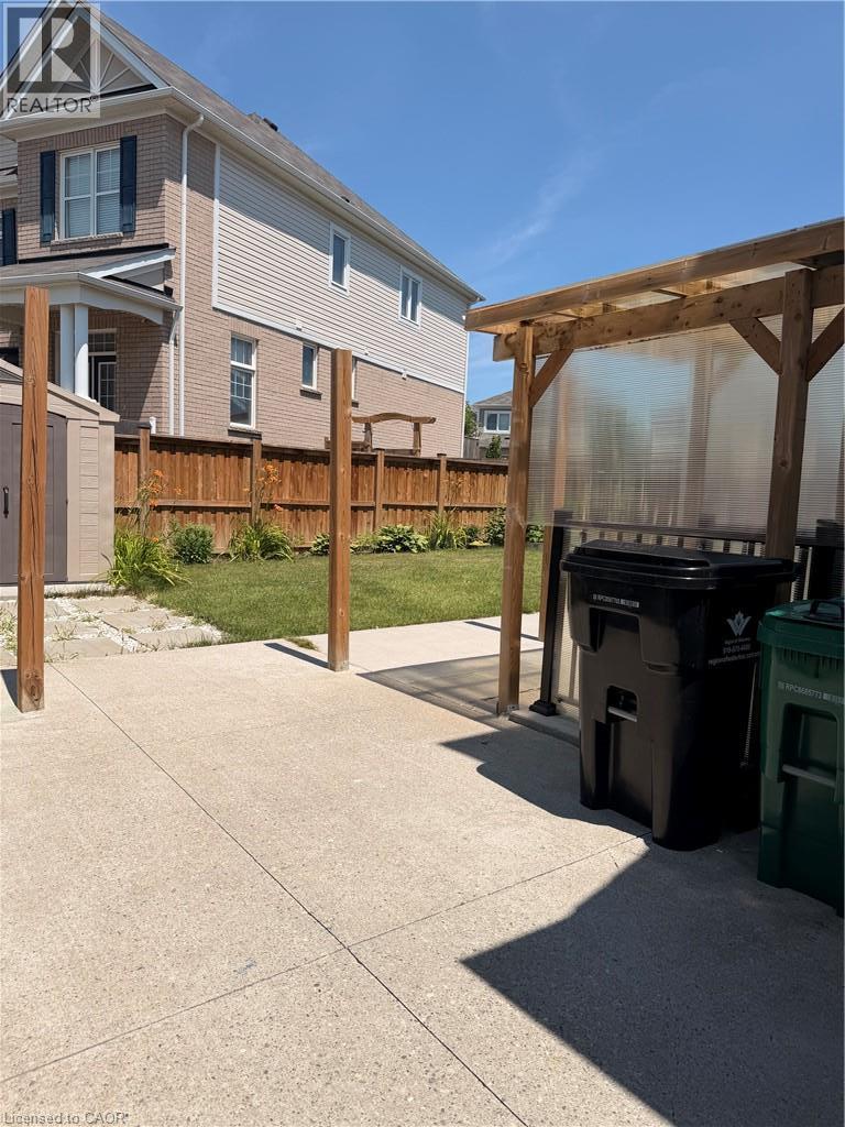 27 COMPASS Trail Unit# Basement — photo 3