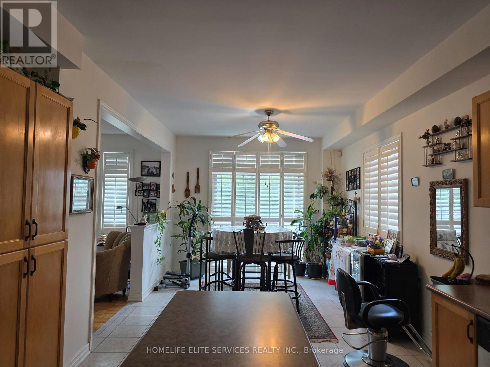 65 STAYNOR CRESCENT - 2