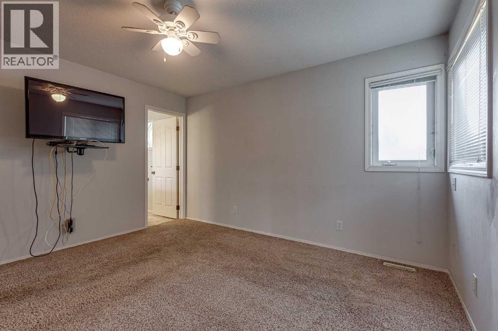 82 Ruttan Close - 14