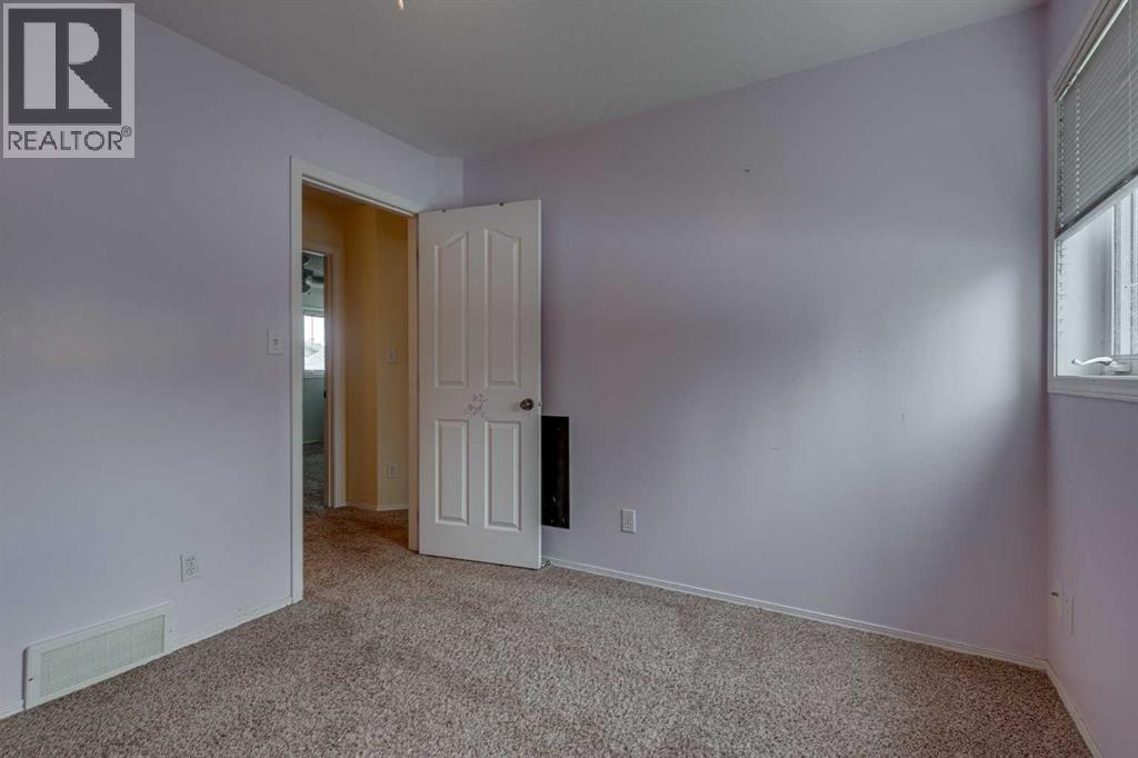 82 Ruttan Close - 23