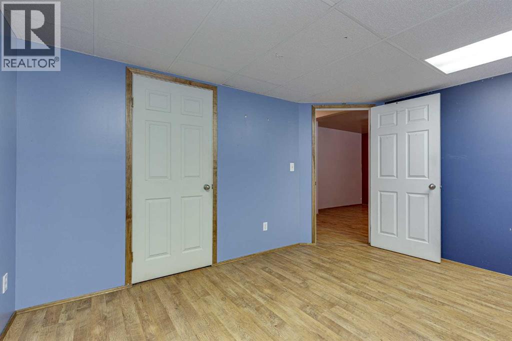 82 Ruttan Close - 36