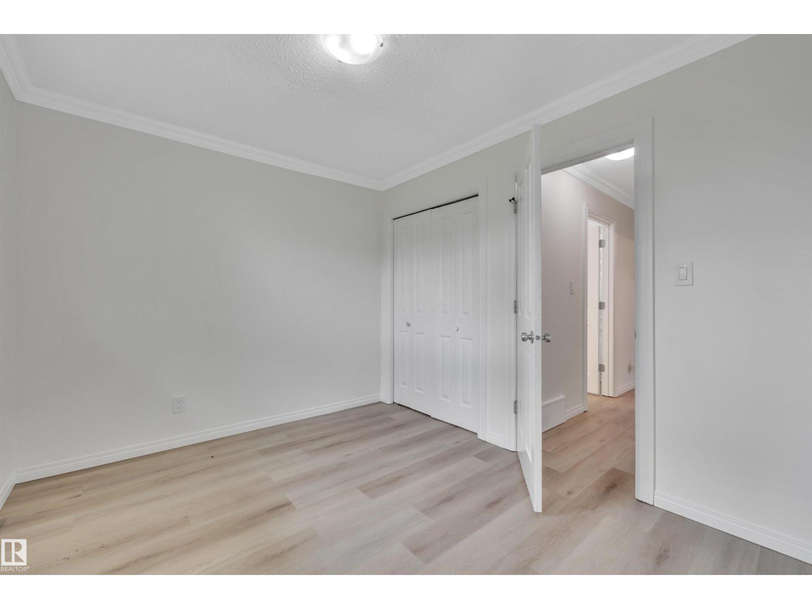 3607 53 street - 23