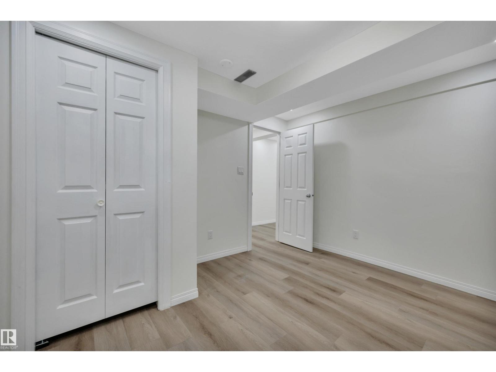 3607 53 street - 33