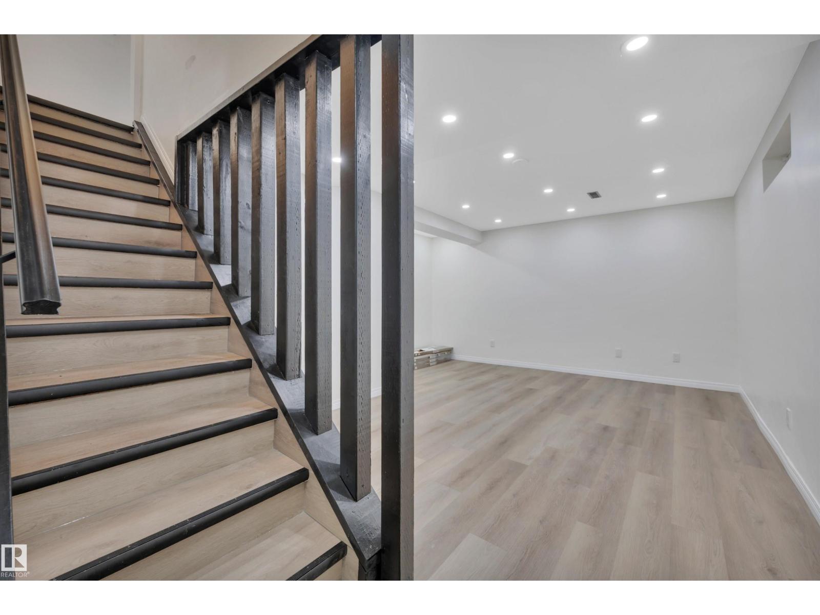 3607 53 street - 36