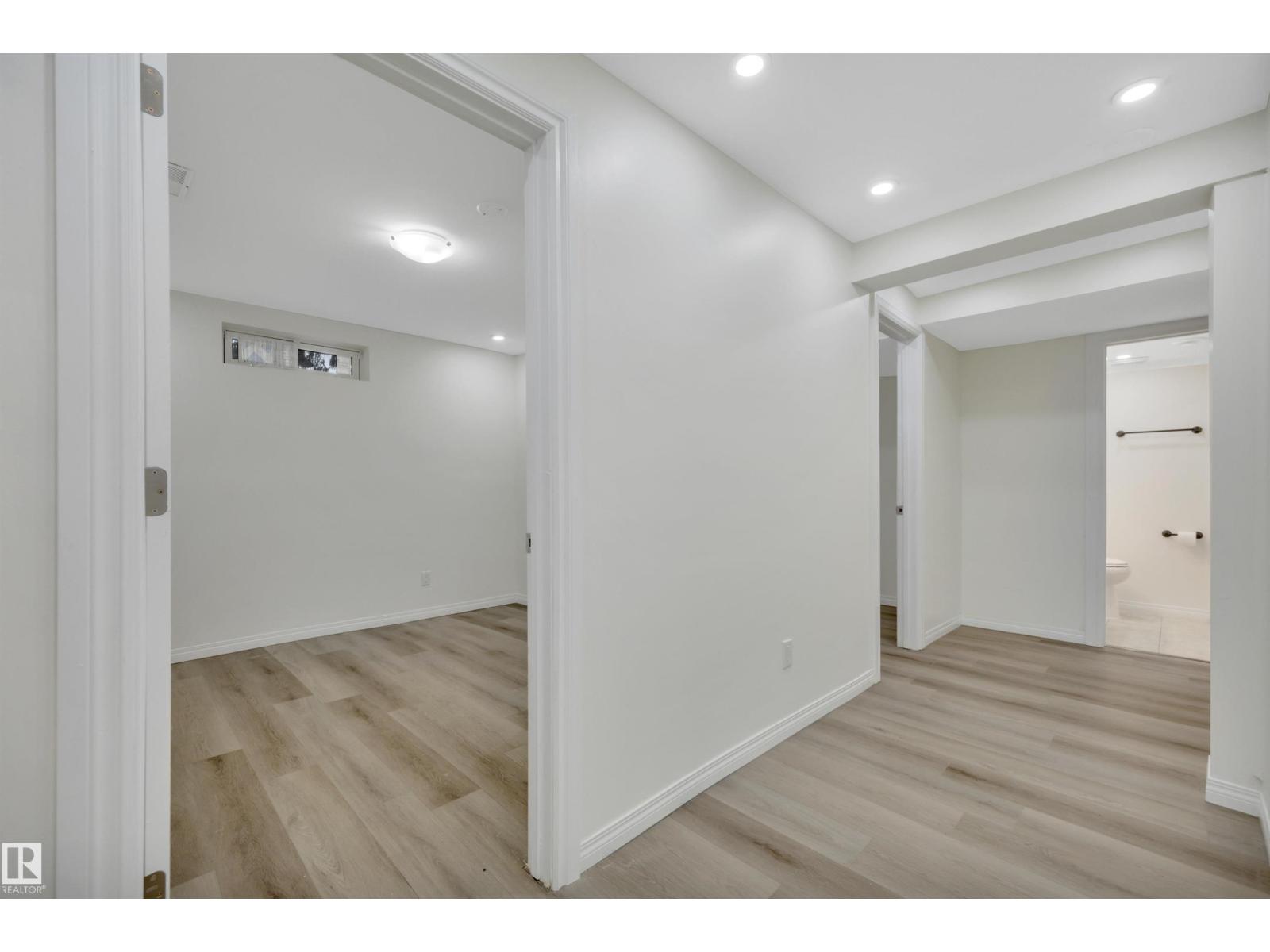 3607 53 street - 38