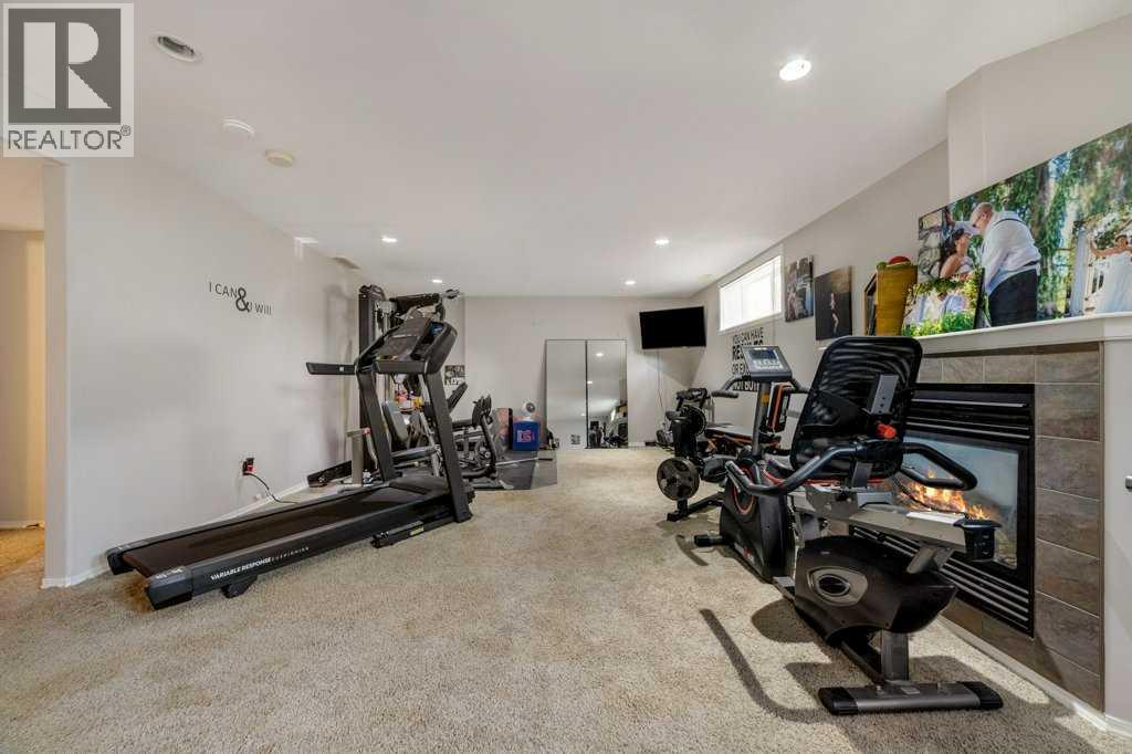 215 Grand River Boulevard W - 25